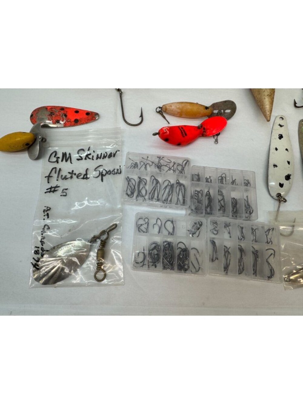 Old Dirty Fishing Lures and Spinners- Grandpops Tackle Cleanout - Picture 11 of 11